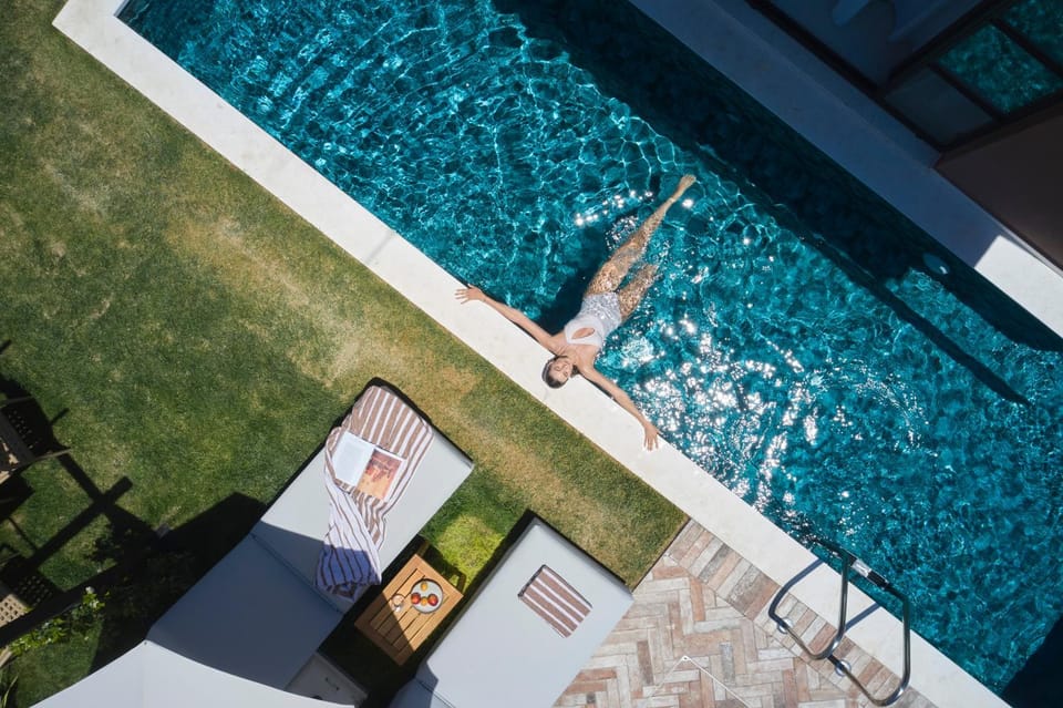 Patio, Day, Pool view, Swimming pool, sunbed