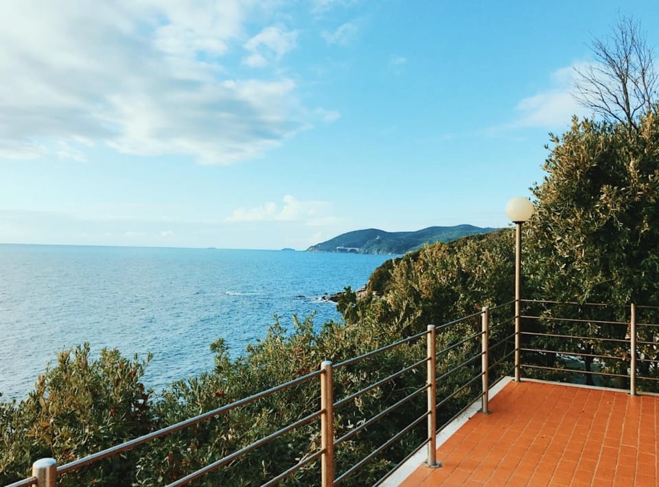 Tuscan seafront apartment with private access to sea Apartment in Tuscany