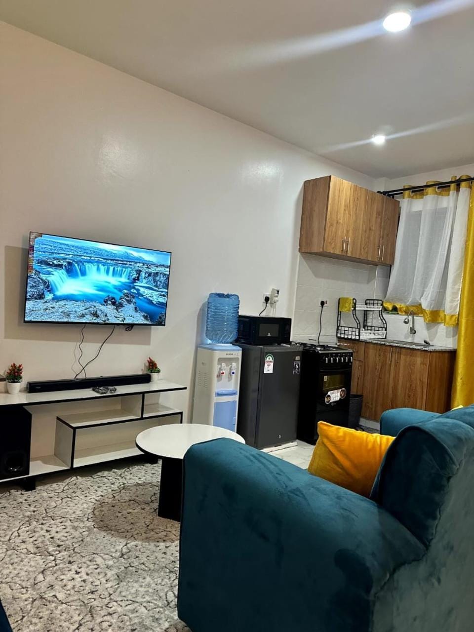 Gee Kamakis Airbnbs Apartment in Kenya