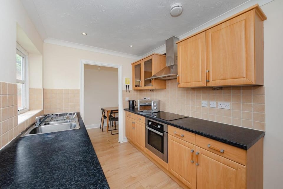 Spacious 3 bed flat in Colchester - Free parking Apartment in Colchester