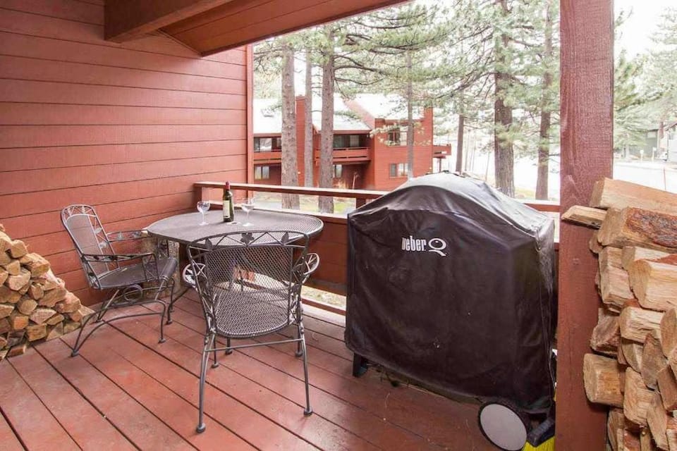 Winterset #28 Shared Hot Tub & Sauna House in Mammoth Lakes