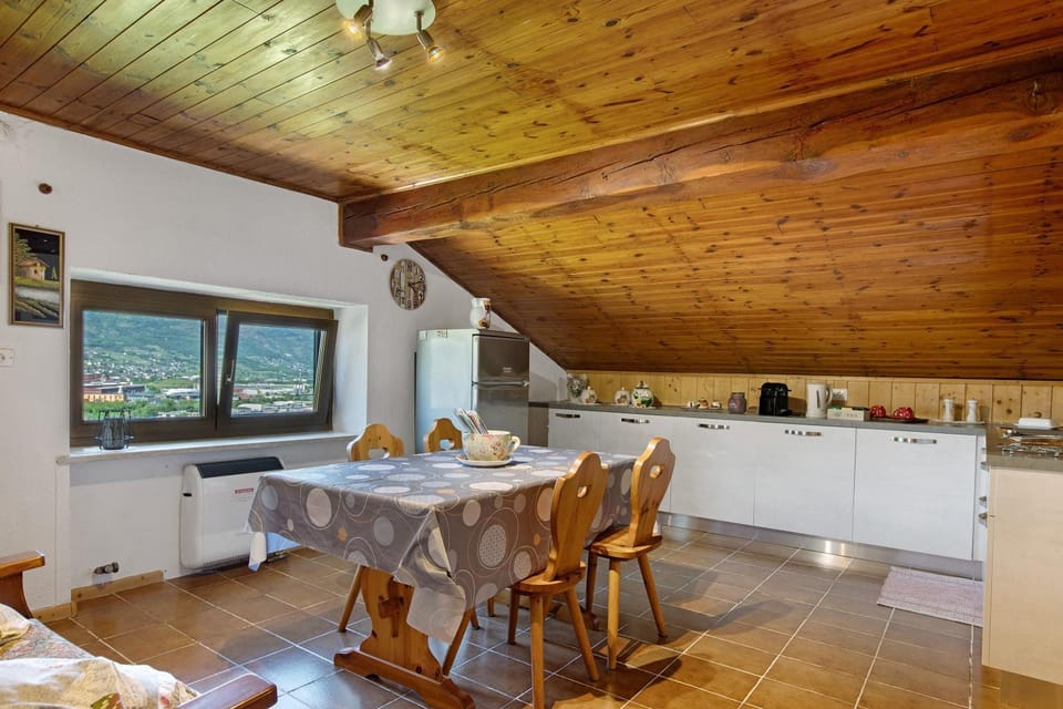 Property building, Kitchen or kitchenette, Living room