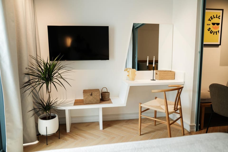 TV and multimedia, Evening entertainment