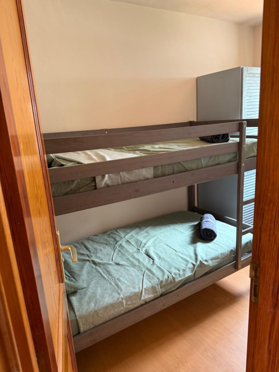 Bedroom, bunk bed
