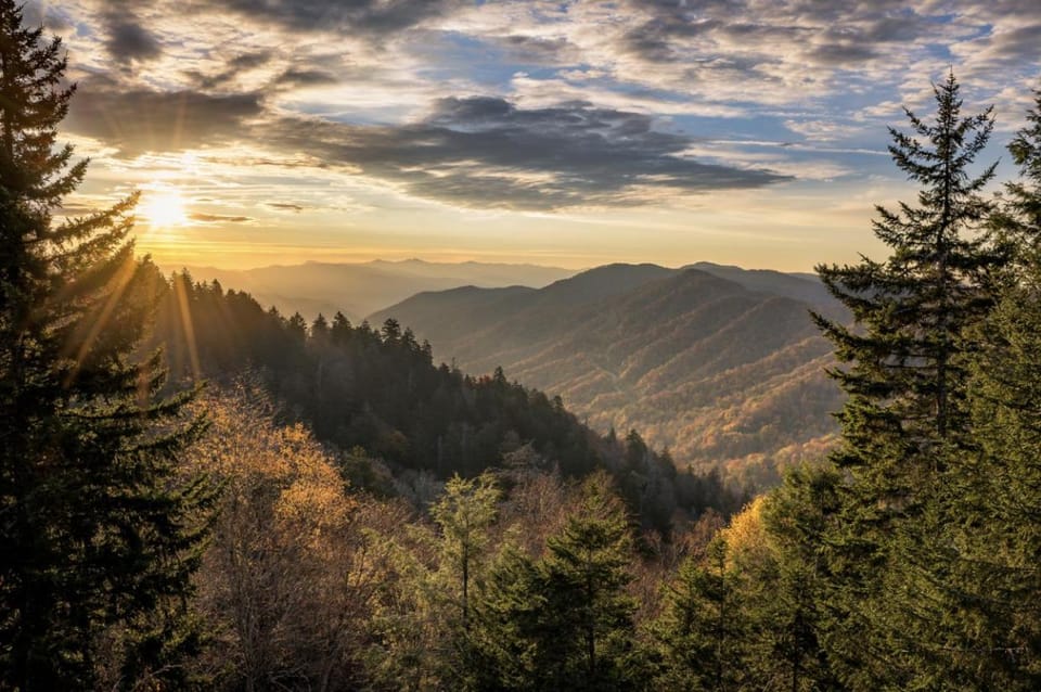 Smoky Mountain Hideout by Avada Properties House in Sevierville