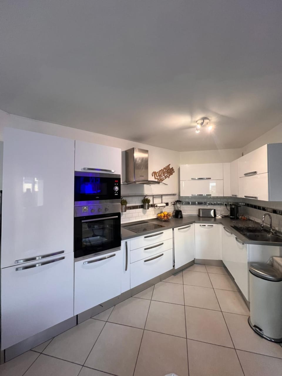 Appartement rénové , Climatisé, Terrasse, Parking en sous sol Apartment in Nice