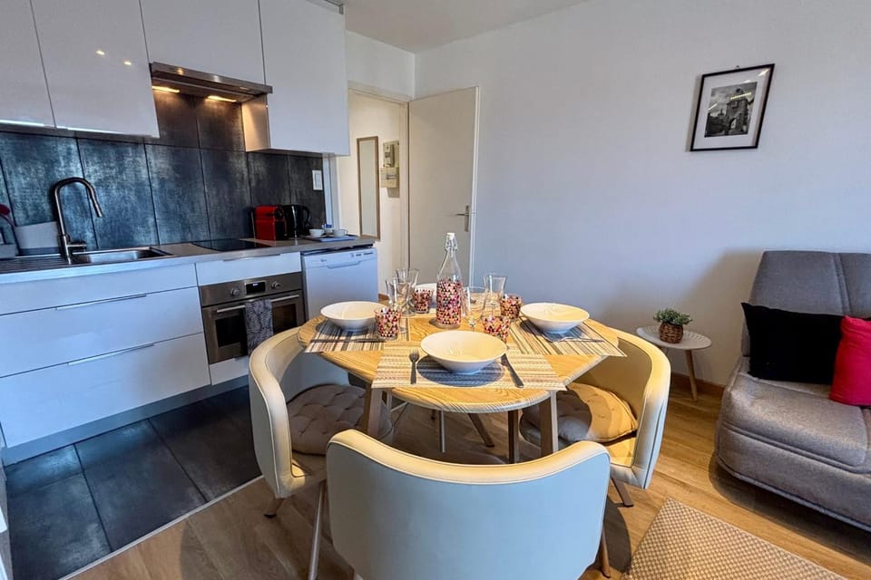 8th floor apartment with 2 balconies Apartment in Strasbourg