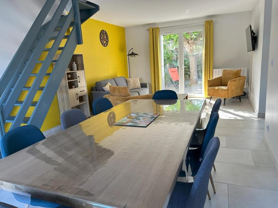Maison & studio, jardin, tout confort House in Le Grau-du-Roi