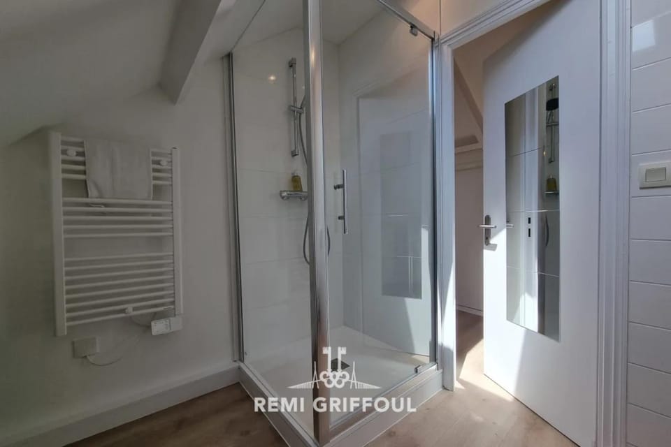 Hypolite 5 Elegant Apartment 80 meters from Honfleur Port 2 guests Apartment in Honfleur