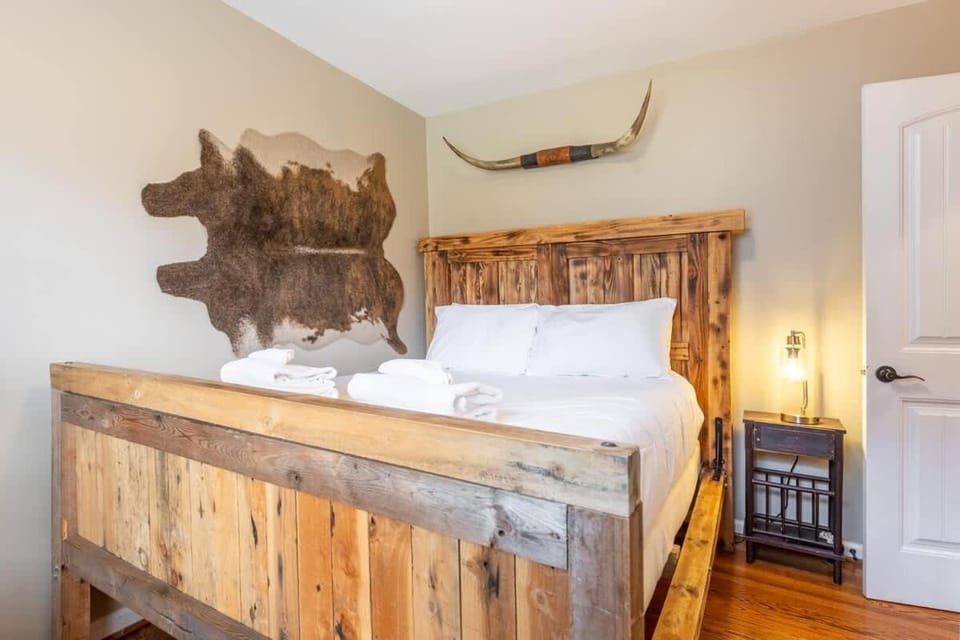 The Musicians Cottage by Stay Local Nashville House in Nashville