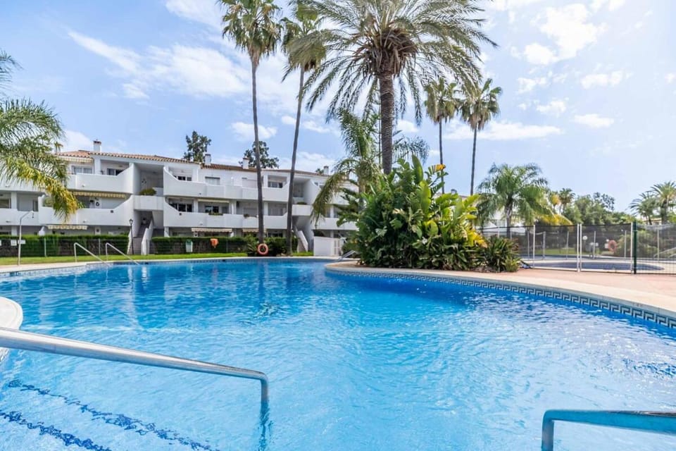 134 - Stylish Modern Apartment with Pool, Mijas Apartment in Costa del Sol