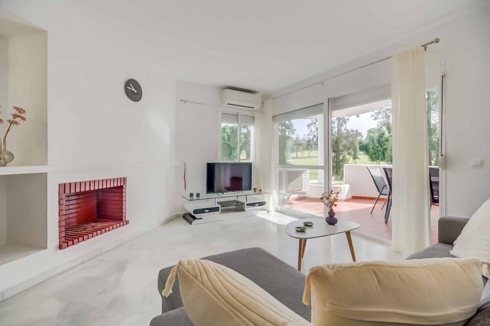 134 - Stylish Modern Apartment with Pool, Mijas Apartment in Costa del Sol