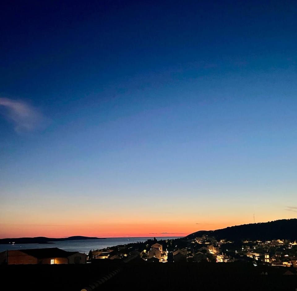 Natural landscape, Mountain view, Sea view, Sunset