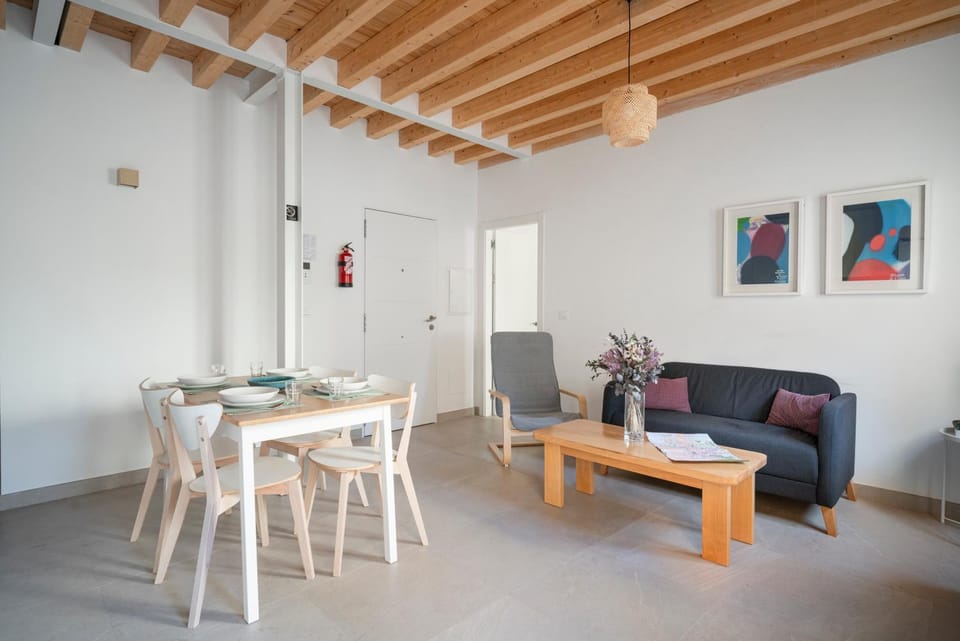 Living room, Dining area