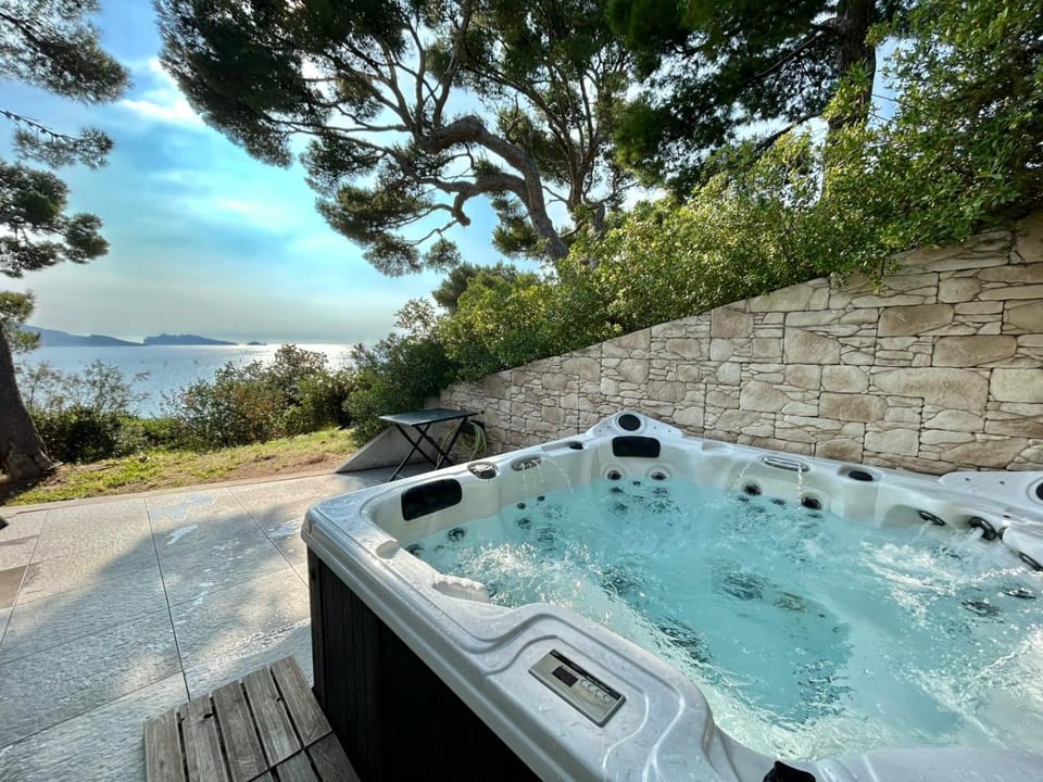 Day, Natural landscape, Hot Tub