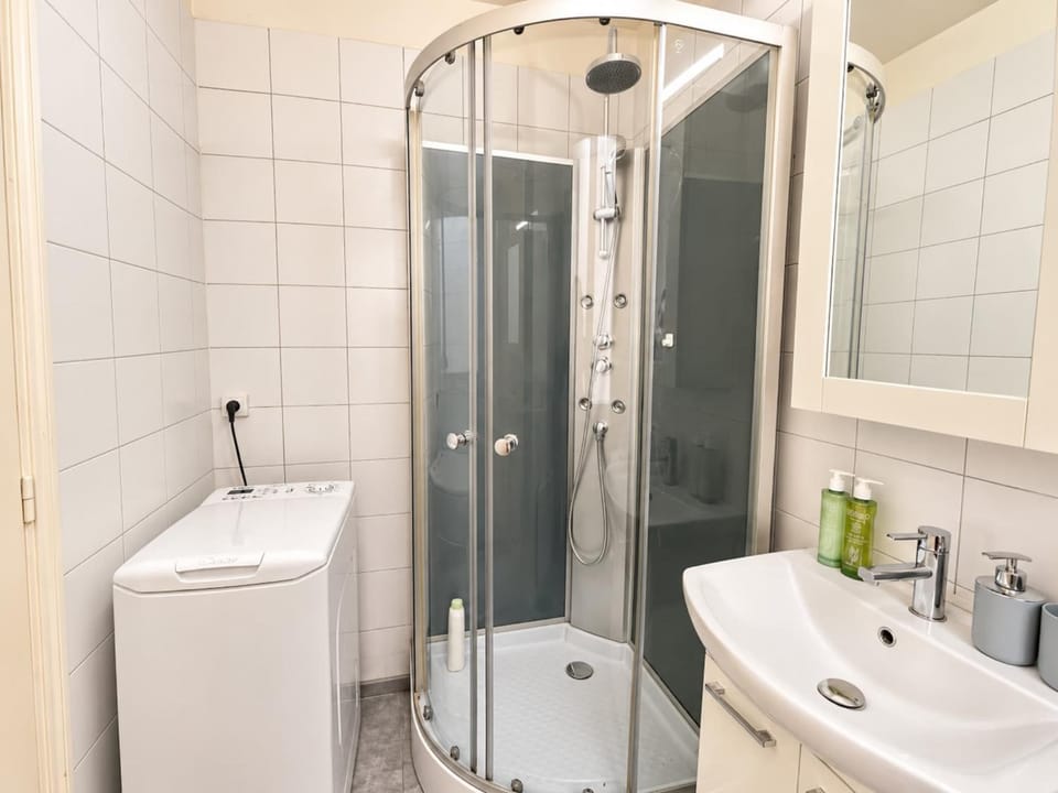Le Jaures - Métro 3 à 2 min vers Paris centre Apartment in Levallois-Perret