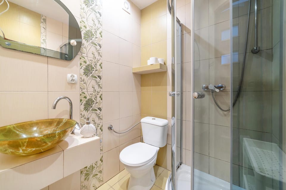 Shower, Toilet, Bathroom