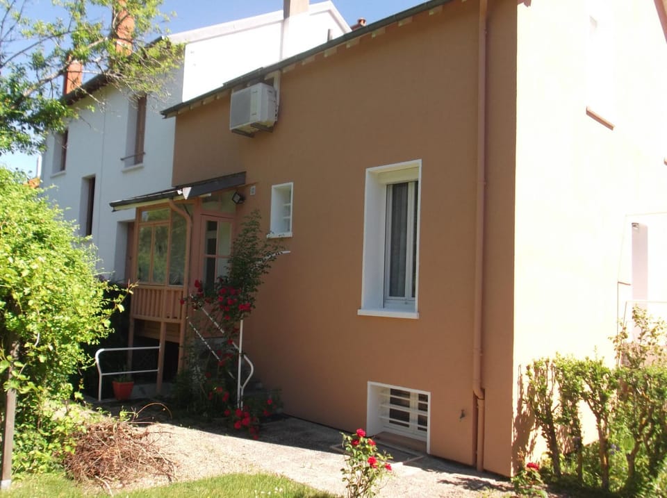 Villa Belles Rives House in Auvergne-Rhône-Alpes