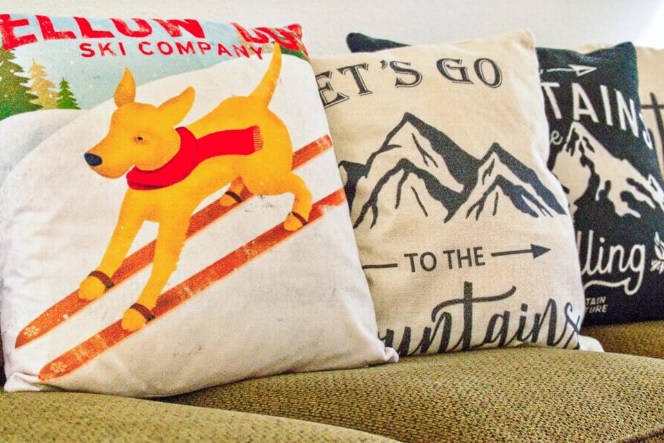 Skiing, furniture