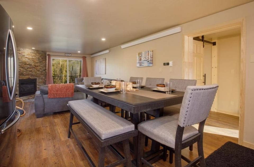 Living room, Dining area, fireplace, furniture