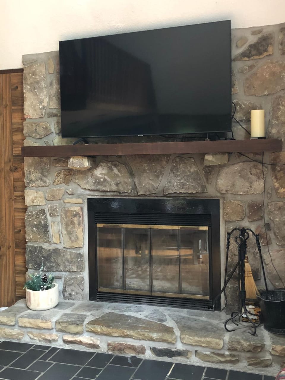 Pinecone Cottage by Avada Properties House in Gatlinburg