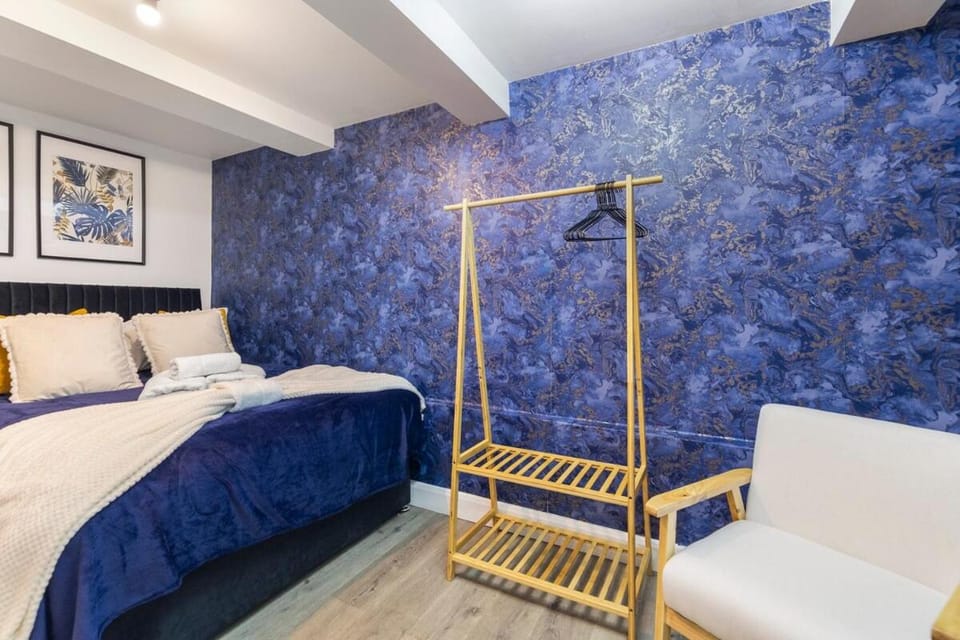 Cosy Gem Next Transport easy access central London Apartment in London