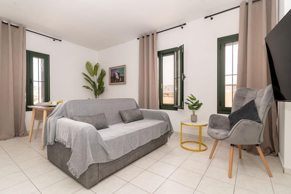 TV and multimedia, Seating area