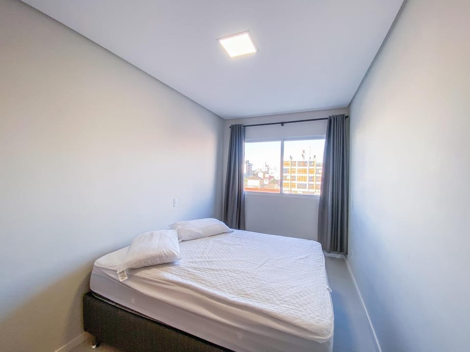 Apto confortável a poucos metros da praia! 0302 Apartment in Florianopolis