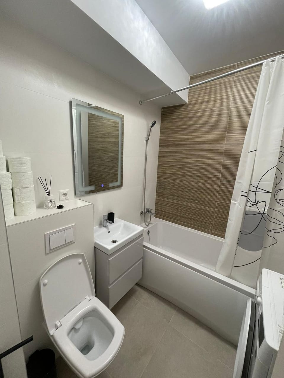 Toilet, Bathroom, Bath