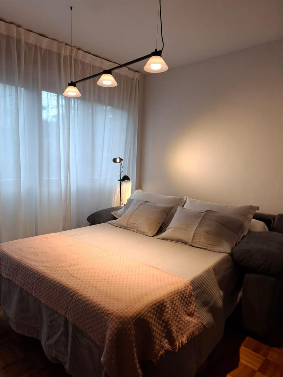 Communal lounge/ TV room, Bed, Living room, Lounge or bar