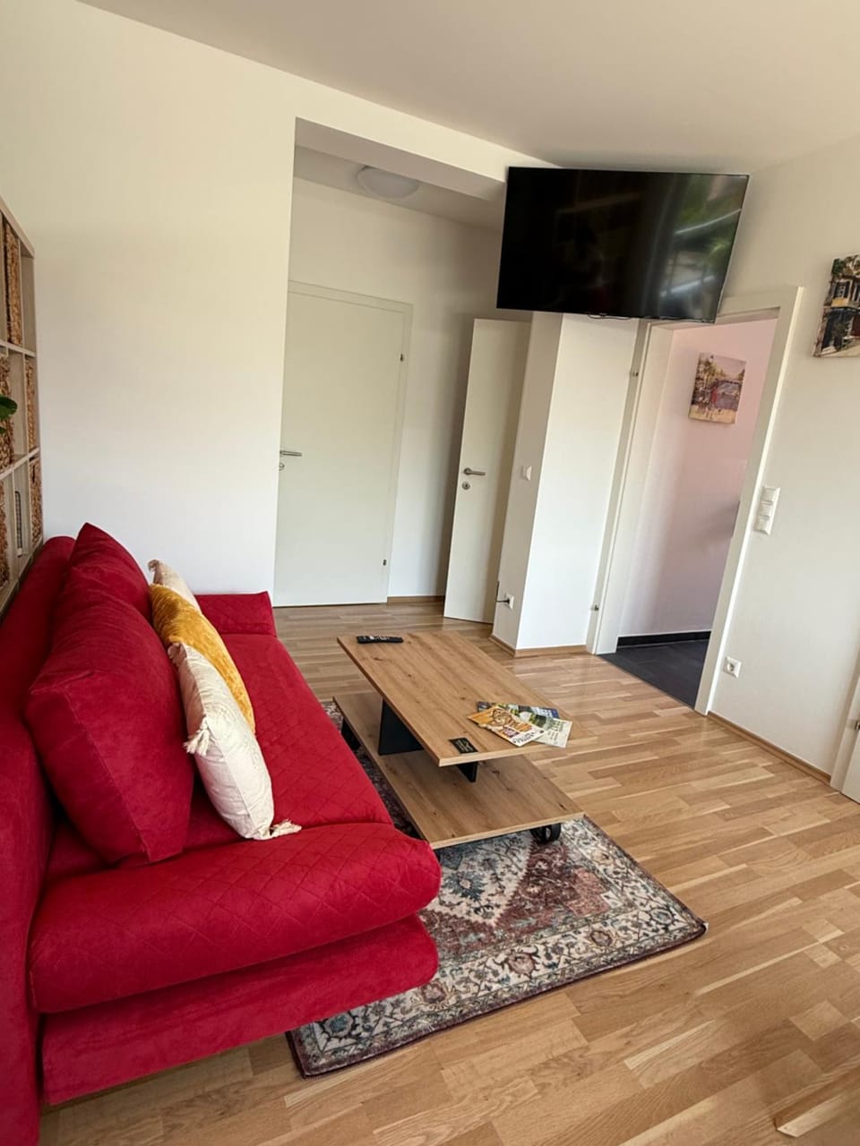 TV and multimedia, Seating area