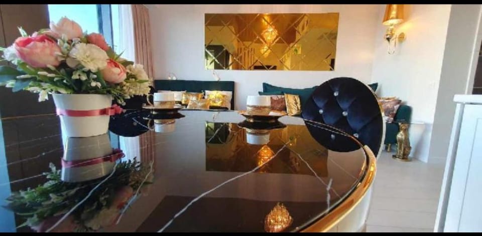 Diamond class 2 Hanza Tower Apartment in Szczecin