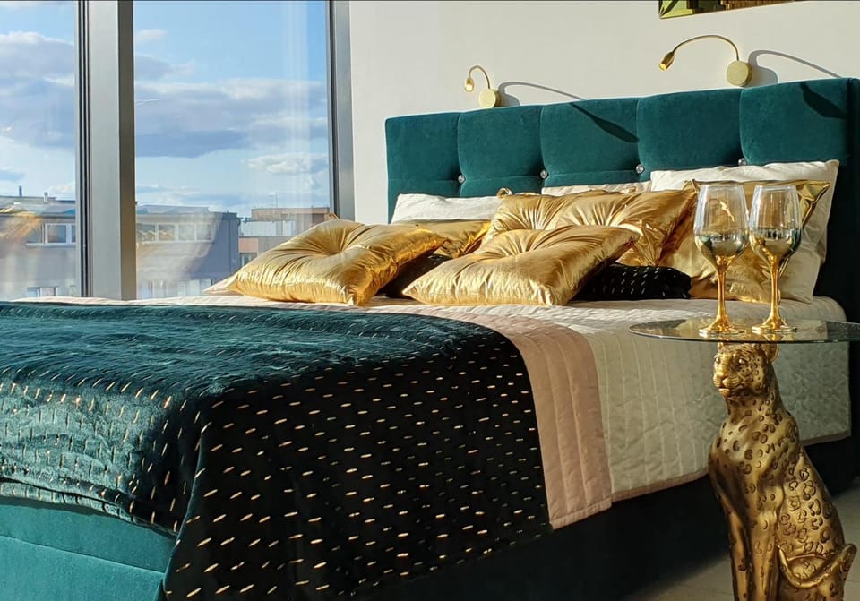 Diamond class 2 Hanza Tower Apartment in Szczecin