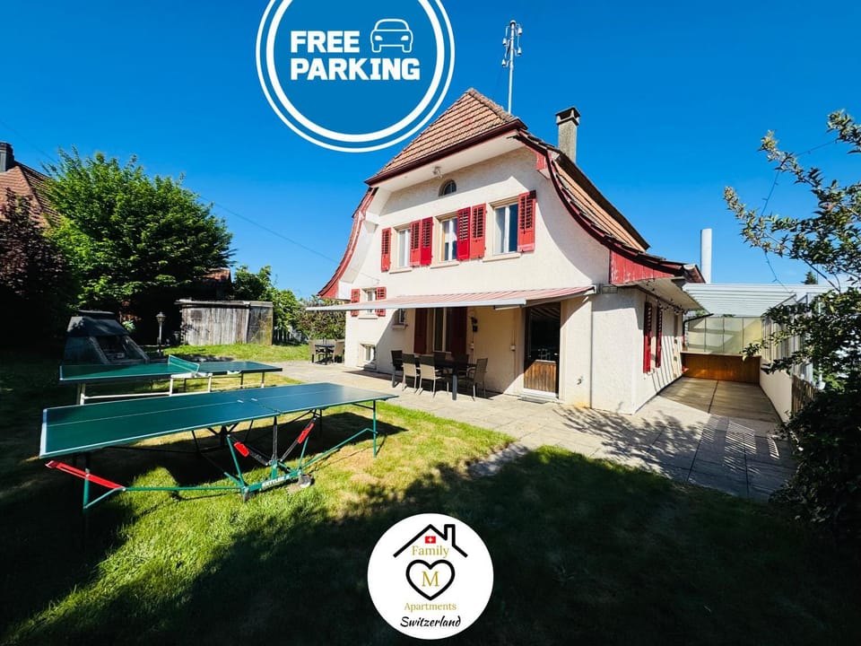 Property building, Day, Garden, Table tennis