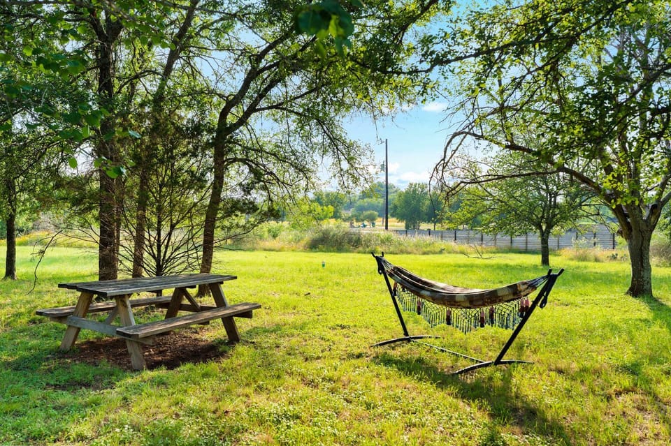 2br Texas Countryside Home w Hot Tub House in Marble Falls