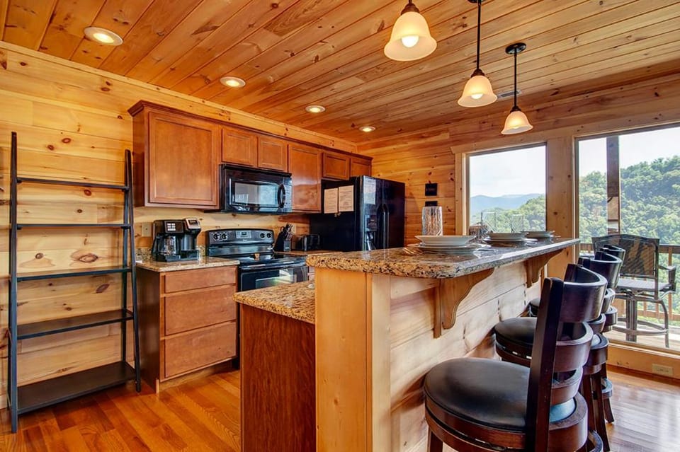 A View To Remember, free tickets, no catch! Chalet in Pigeon Forge