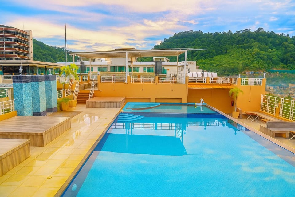 Day, Pool view, Swimming pool, Swimming pool, sunbed
