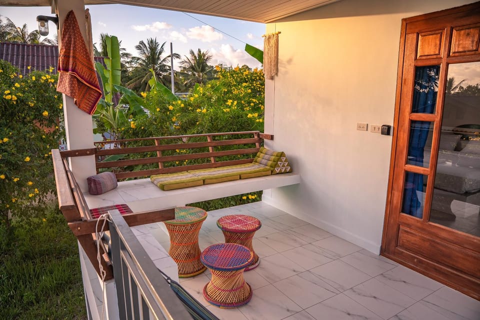 Patio, Day, Garden, View (from property/room), Balcony/Terrace, Garden view