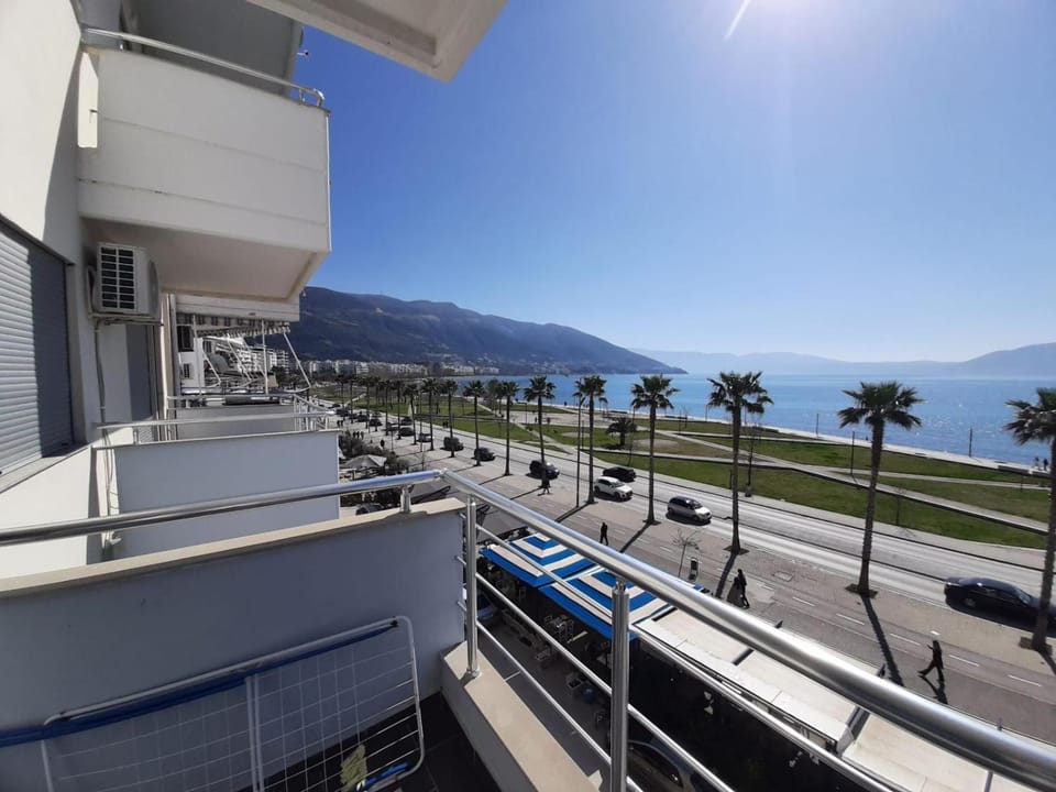 Neighbourhood, Mountain view, Sea view