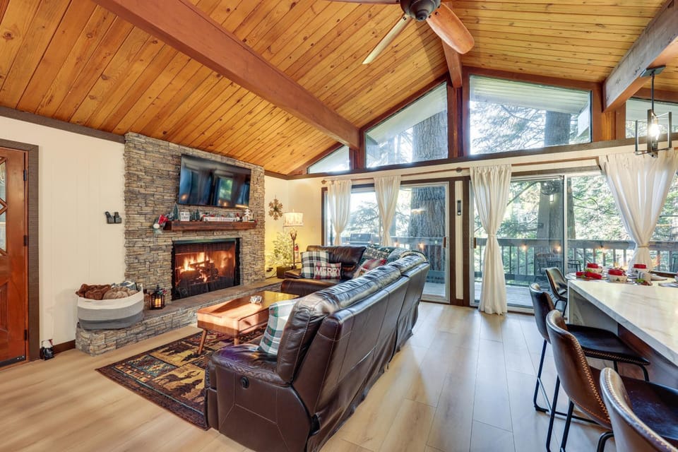 Modern Lake Arrowhead Retreat: 3 Mi to Village House in Lake Arrowhead