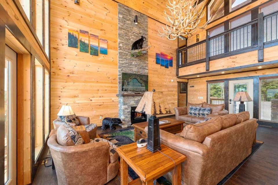 Above The Rest, free tickets, no catch! Chalet in Pigeon Forge