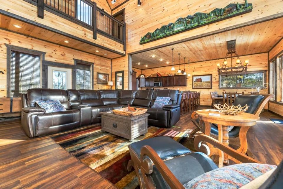 Skyline View, free tickets, no catch! Chalet in Pigeon Forge