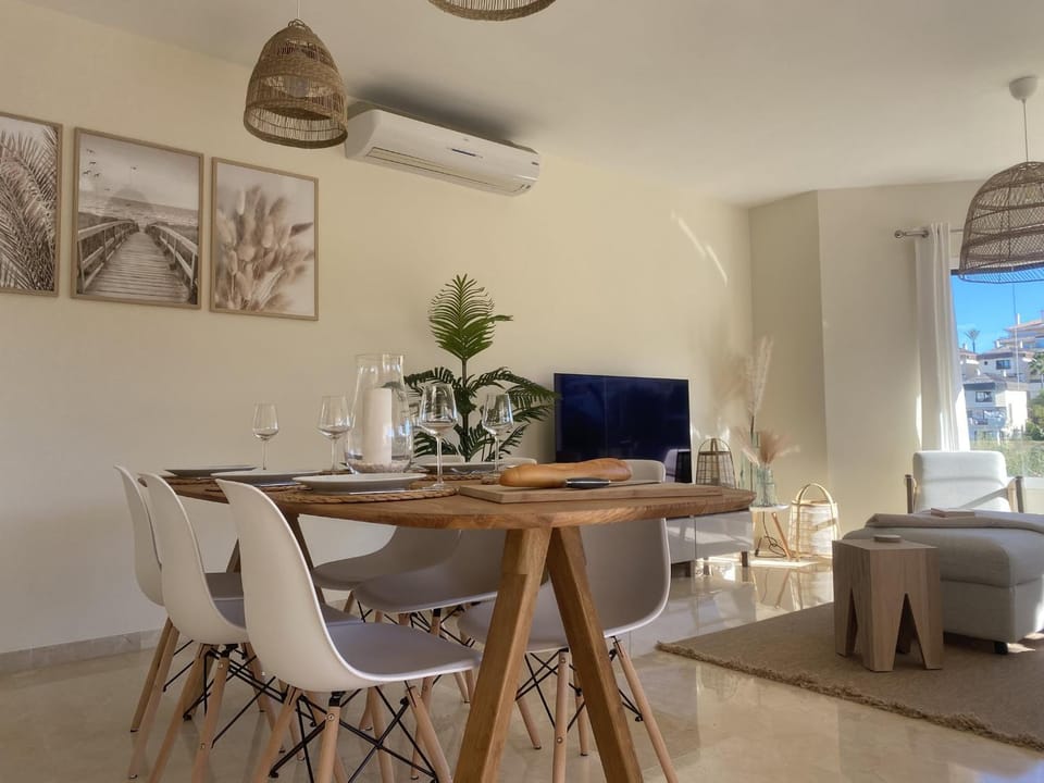 Living room, air conditioner
