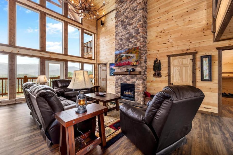 A Peaceful Easy Feeling, free tickets, no catch! Chalet in Pigeon Forge