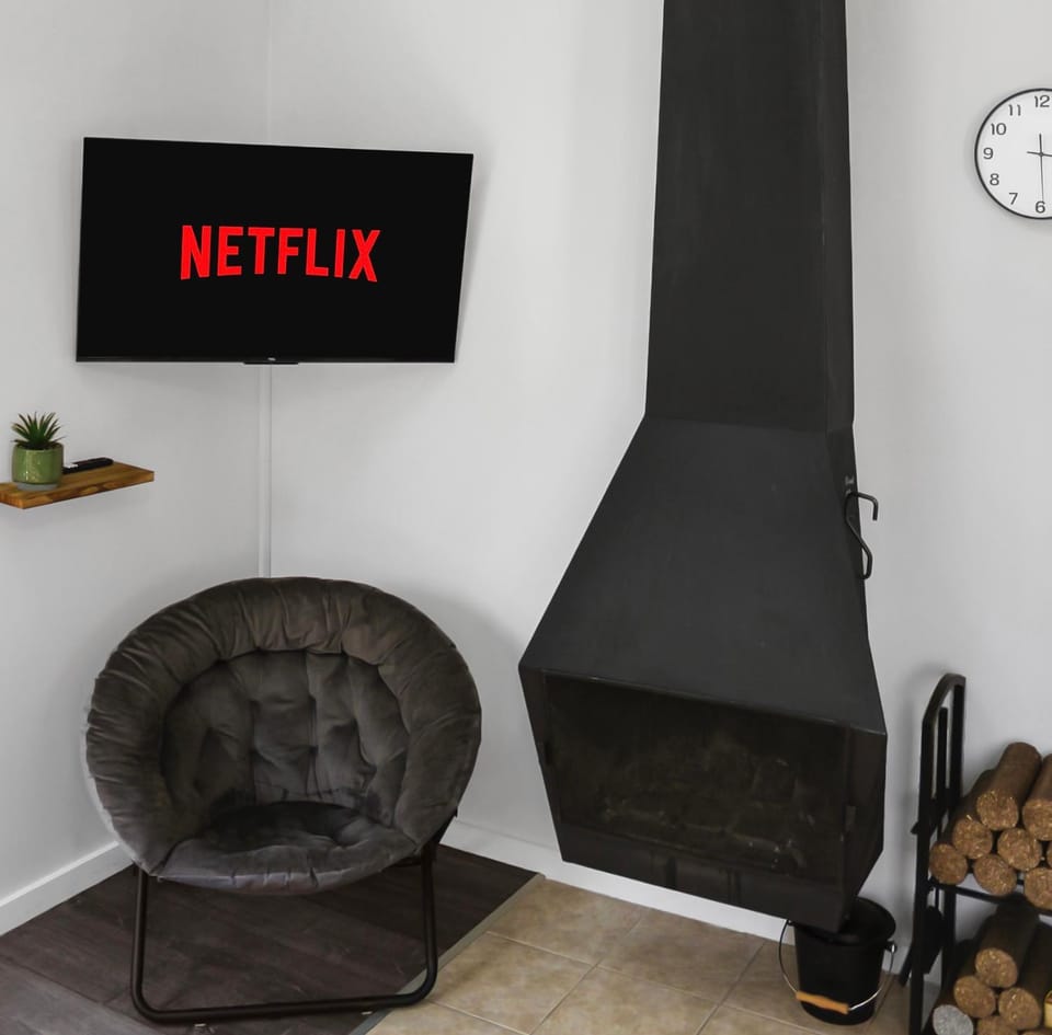 TV and multimedia, fireplace