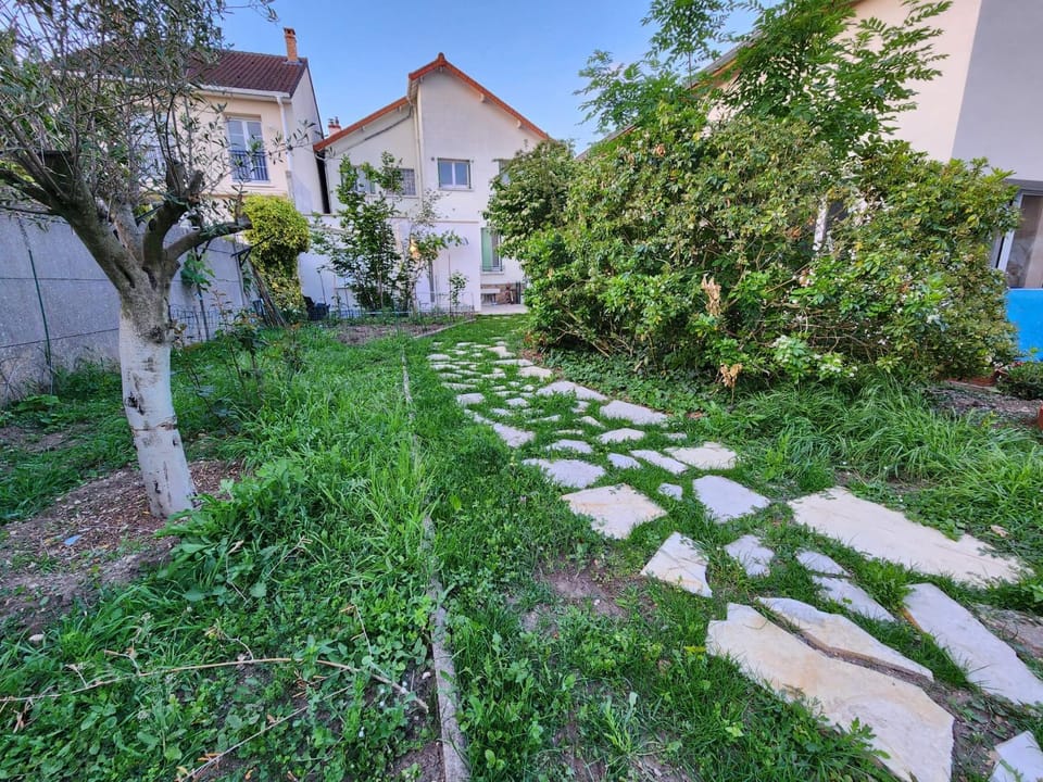 Property building, Natural landscape, Garden, Garden view
