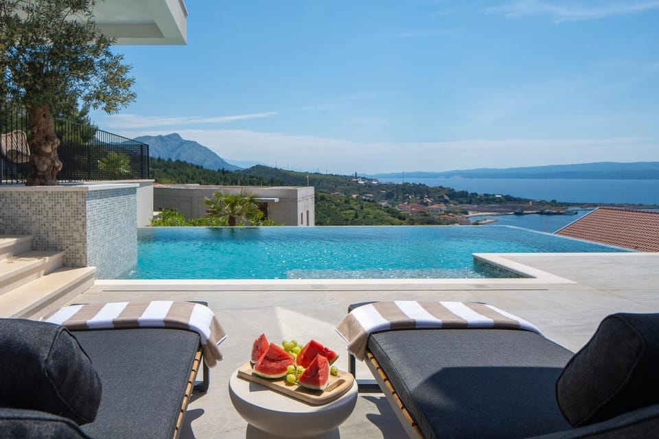 Garden, Swimming pool