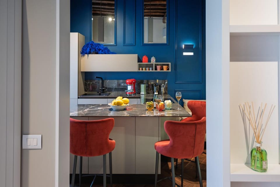 Kitchen or kitchenette, Living room