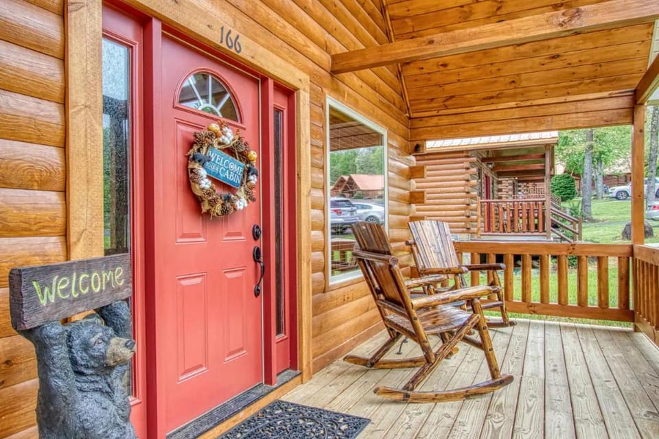 Mimi and Pops Place by Avada Properties House in Pittman Center