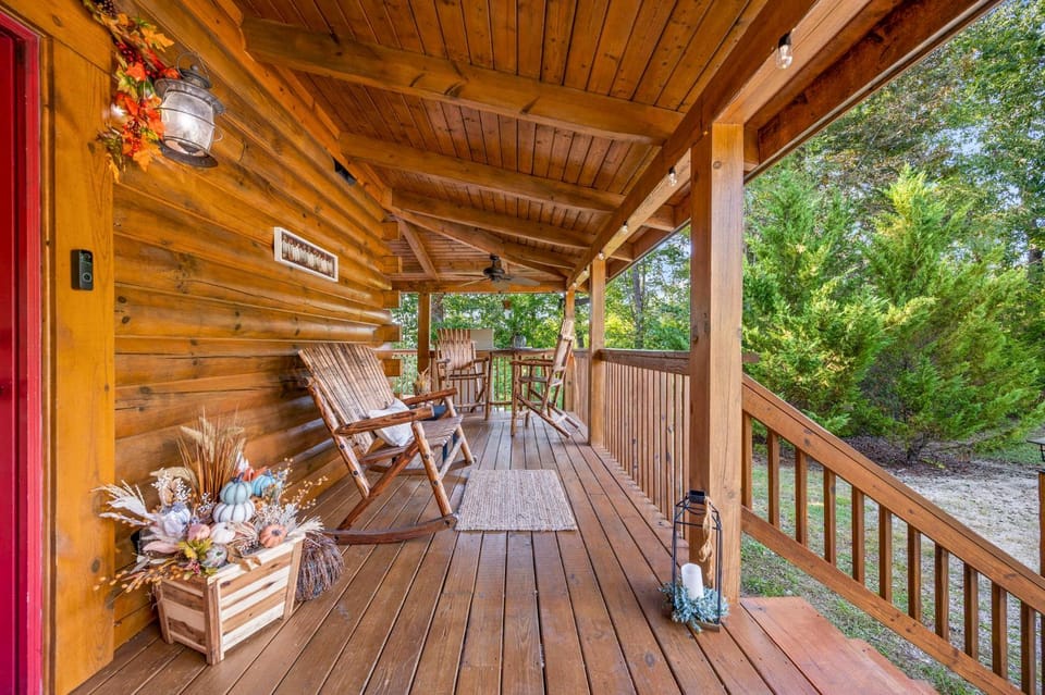 Majestic Elk Hideaway by Avada Properties House in Sevierville